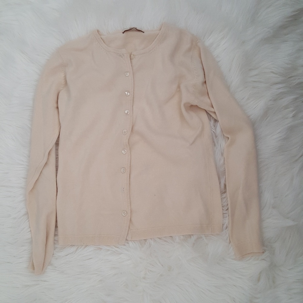 Match creamy color cardigan,new